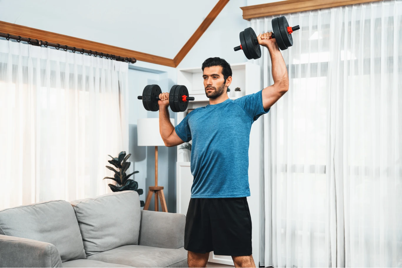 Dumbbell Shoulder Press, Gerakan Shoulder Workout di Rumah