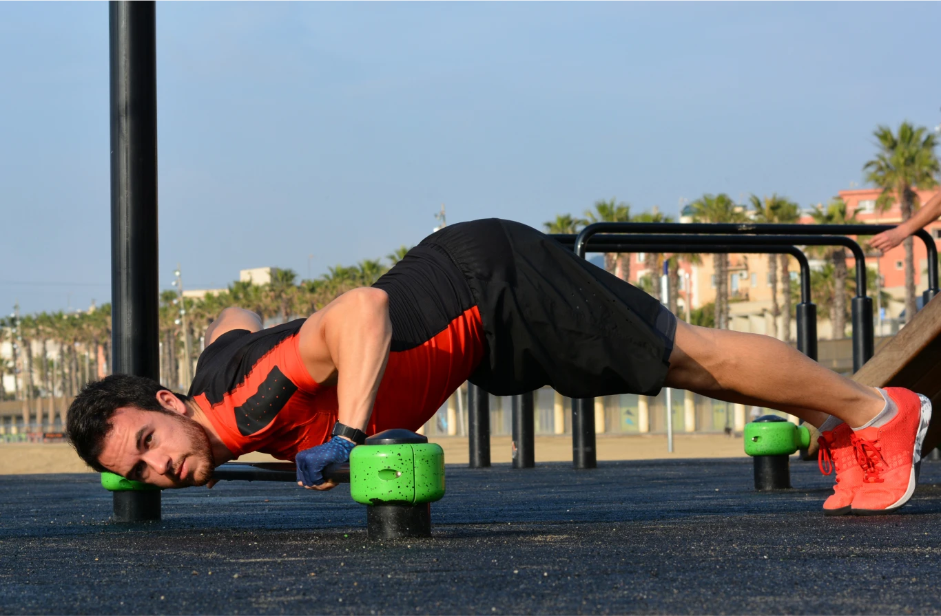 Shoulder Workout di Rumah, Pike Push-Up